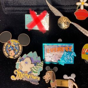 Disney pins